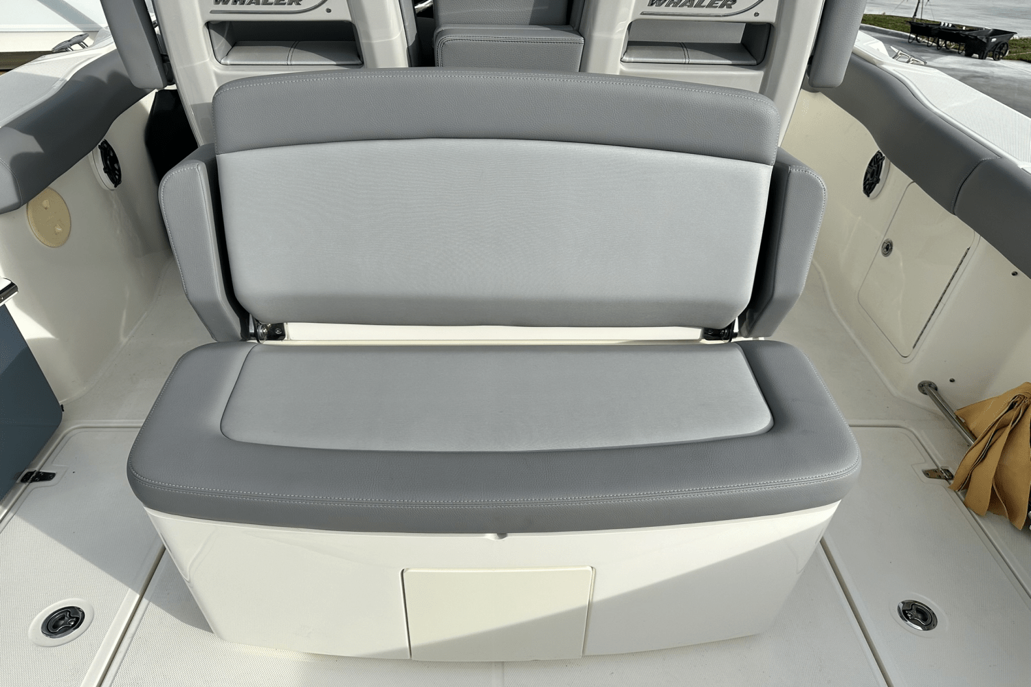 Slide: The Image of Boston Whaler 330 OUTRAGE 2023 - 21