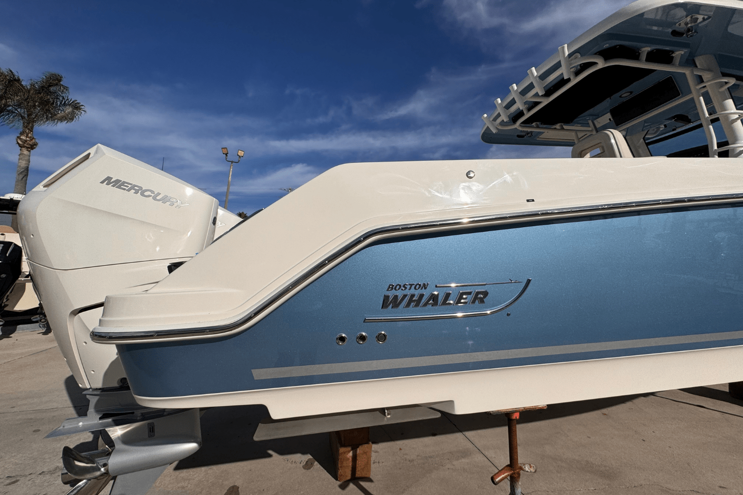 Slide: The Image of Boston Whaler 330 Outrage 2025 - 2