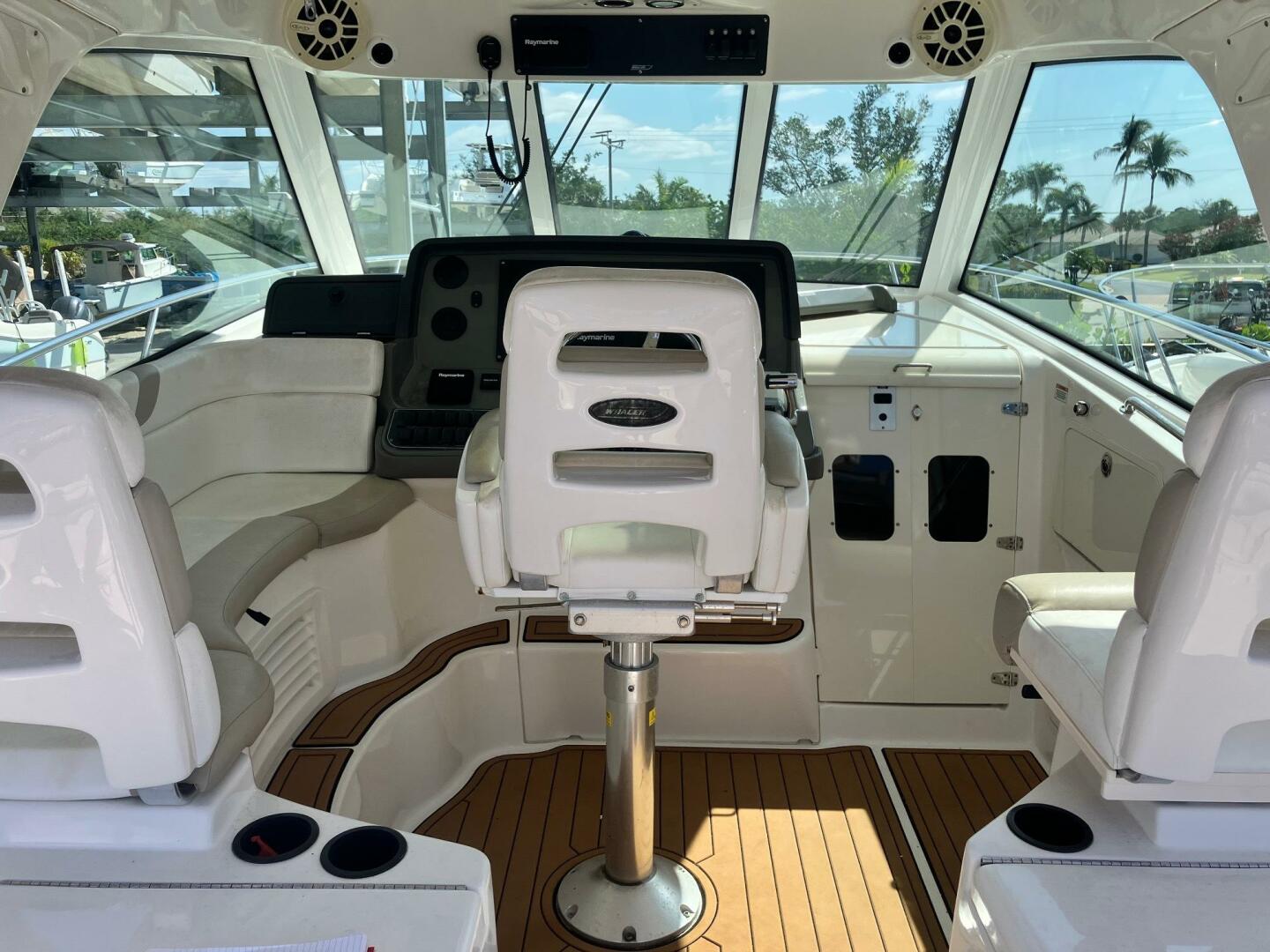 Slide: The Image of Boston Whaler 345 Conquest 2009 - 5239162