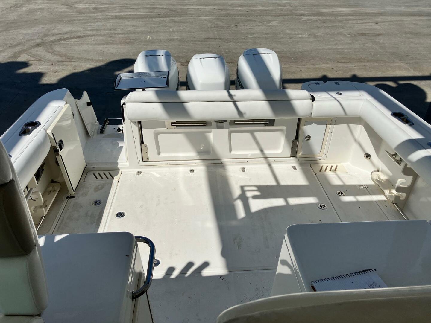 Slide: The Image of Boston Whaler 345 Conquest 2009 - 5239152