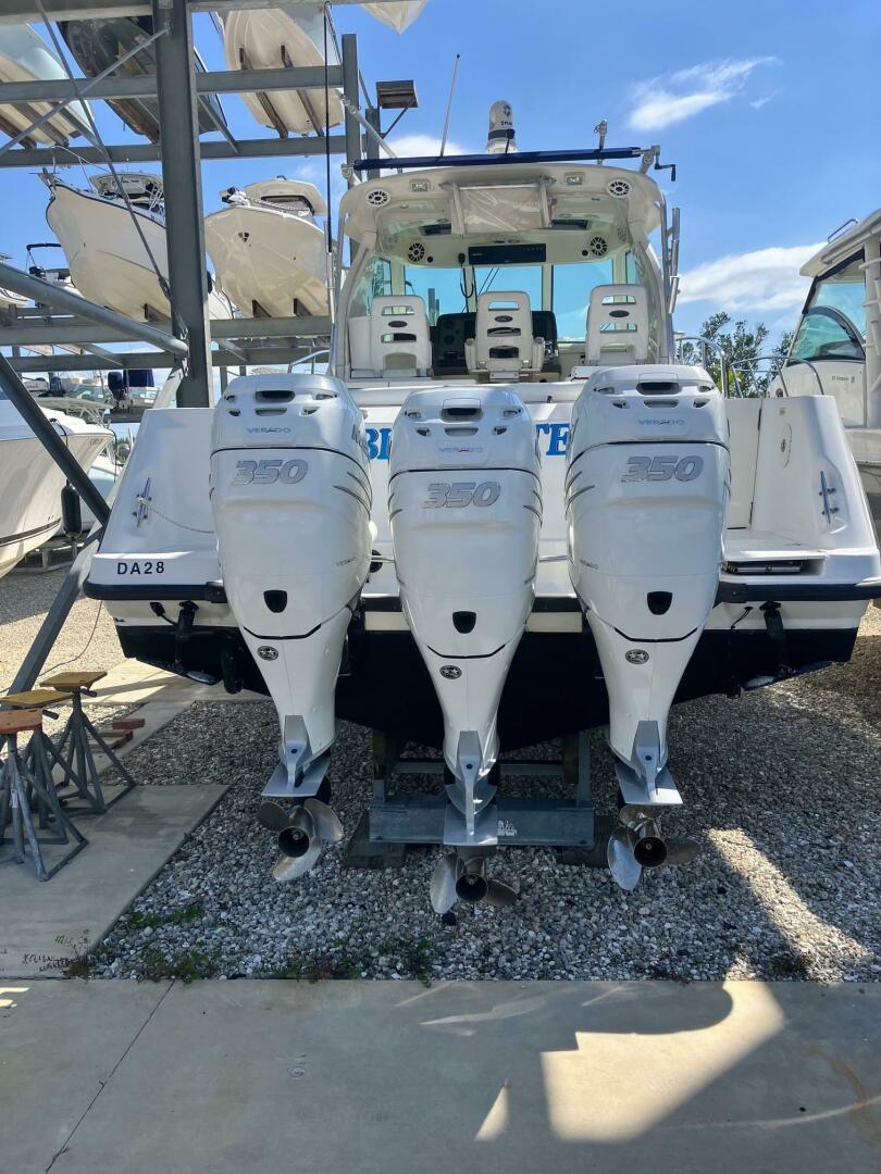 Slide: The Image of Boston Whaler 345 Conquest 2009 - 5239155