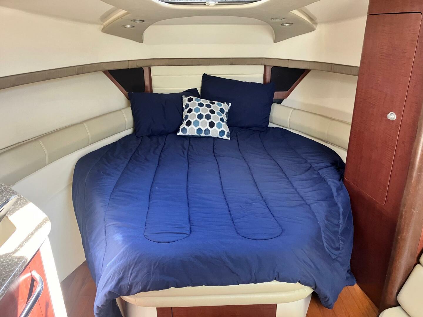 Slide: The Image of Boston Whaler 345 Conquest 2009 - 5239166