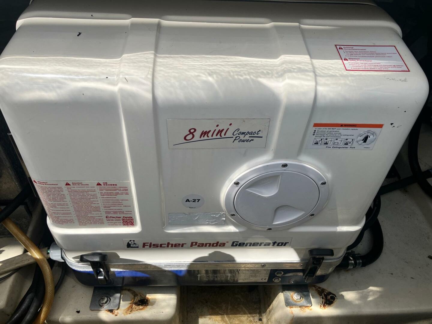 Slide: The Image of Boston Whaler 345 Conquest 2009 - 5258542