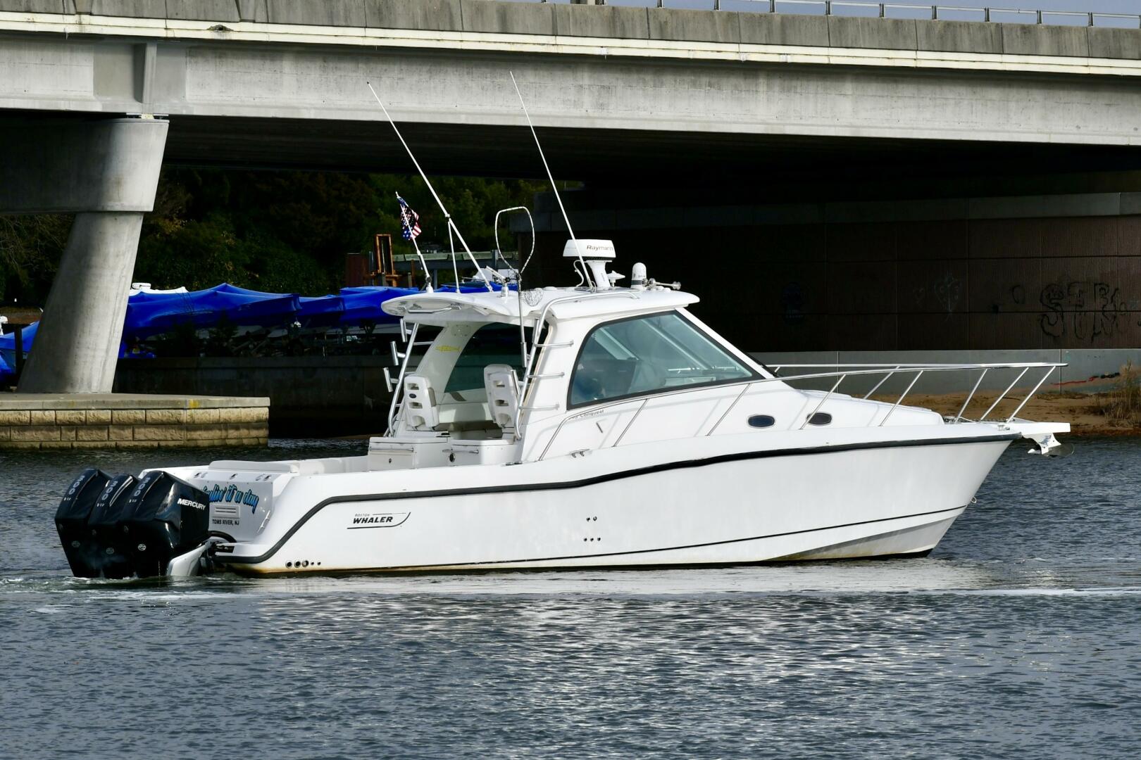 Slide: The Image of Boston Whaler 345 Conquest 2011 - 4820538