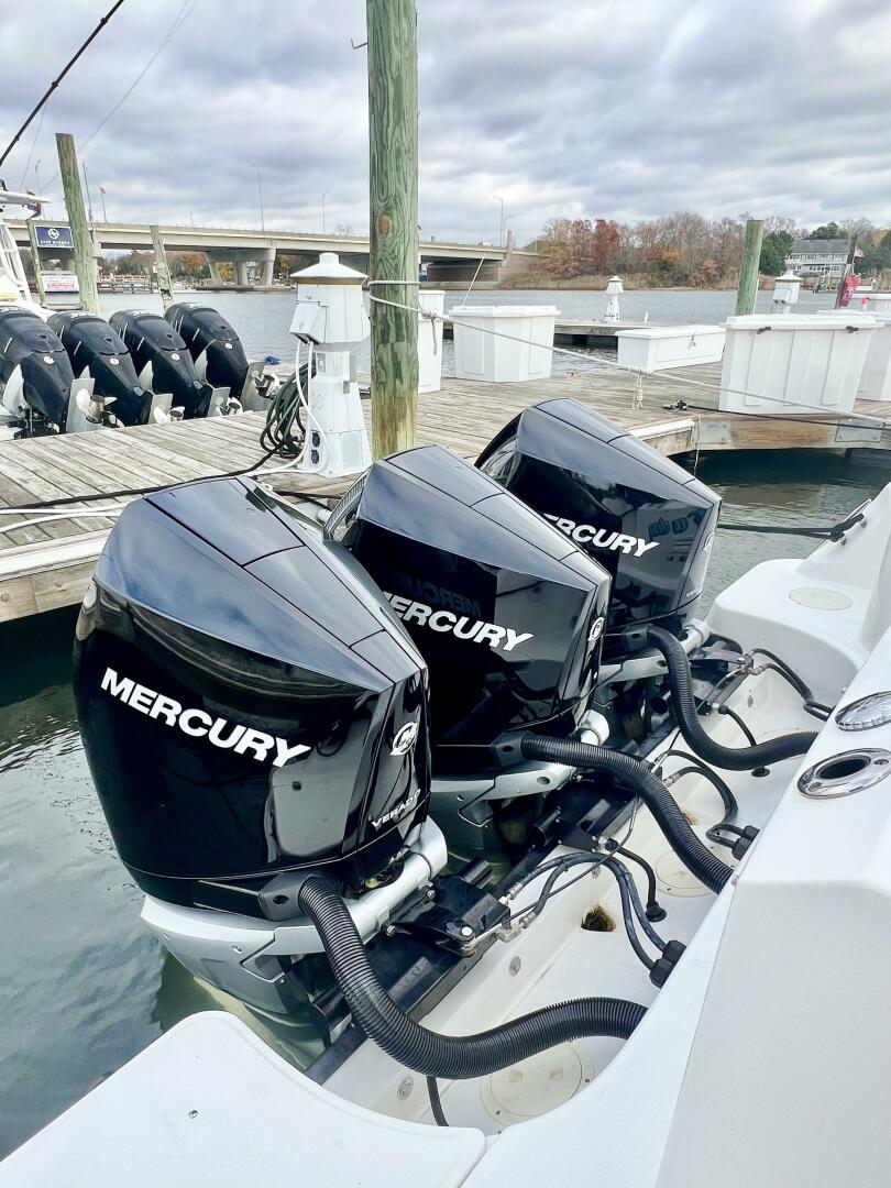 Slide: The Image of Boston Whaler 345 Conquest 2011 - 4820484