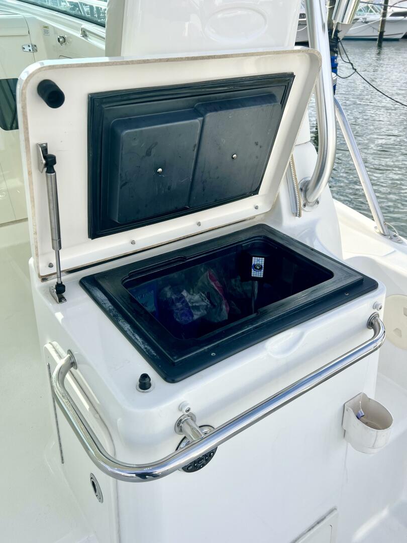 Slide: The Image of Boston Whaler 345 Conquest 2011 - 4820442