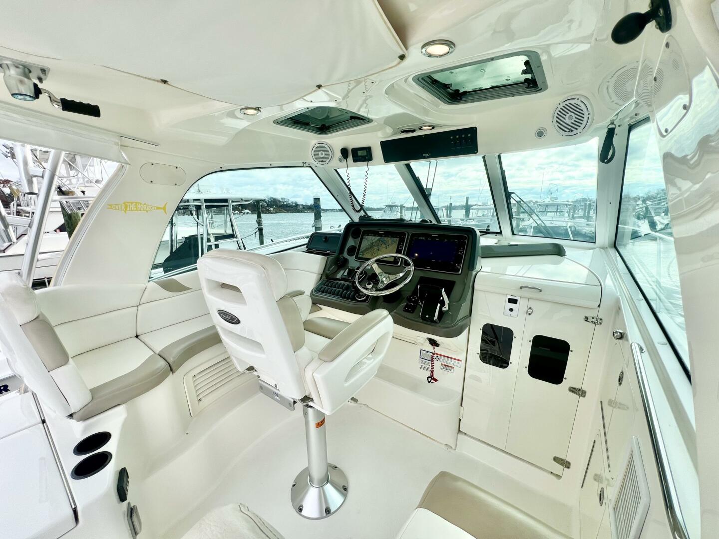 Slide: The Image of Boston Whaler 345 Conquest 2011 - 4820483
