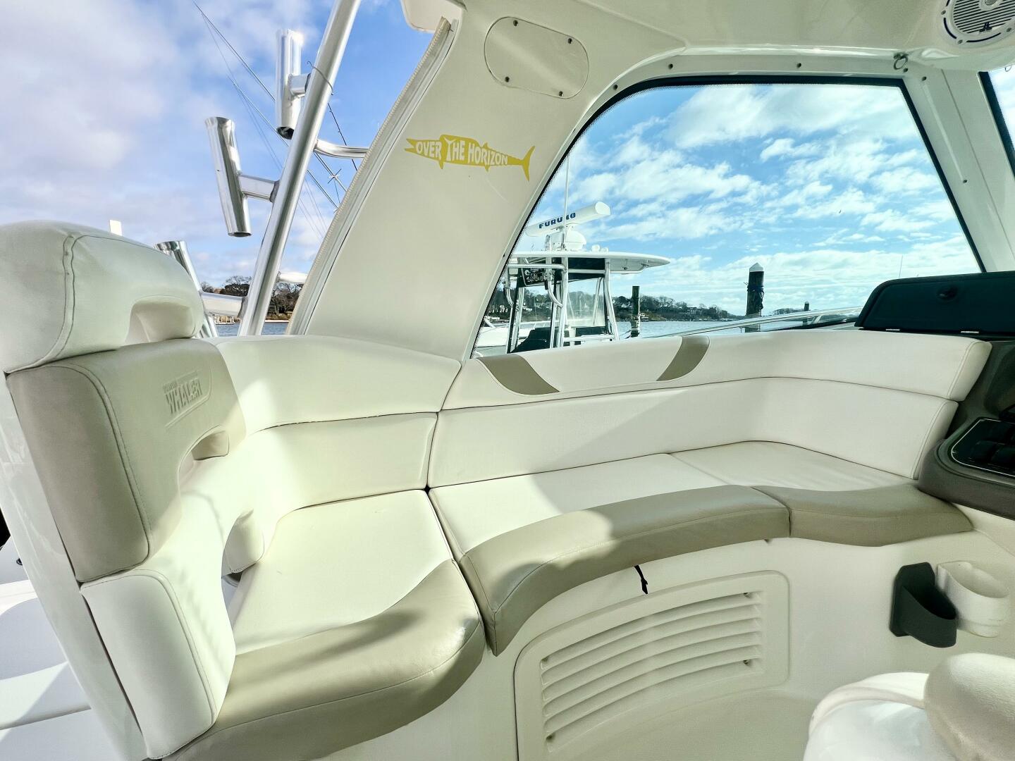Slide: The Image of Boston Whaler 345 Conquest 2011 - 4820446