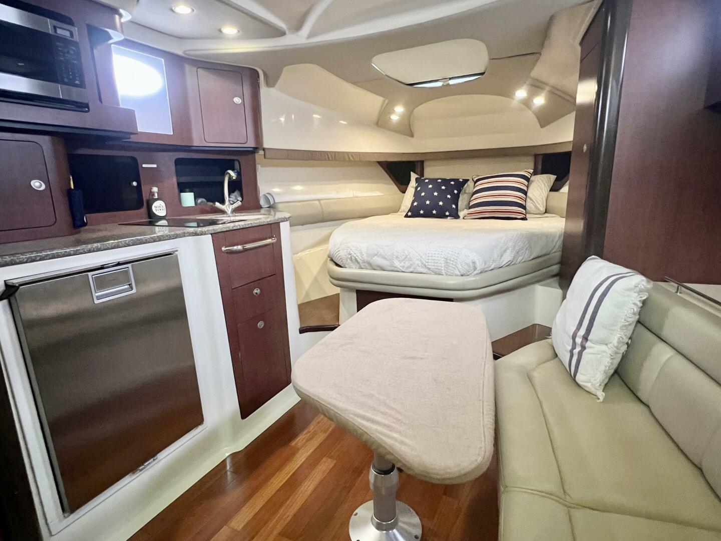 Slide: The Image of Boston Whaler 345 Conquest 2011 - 4820471