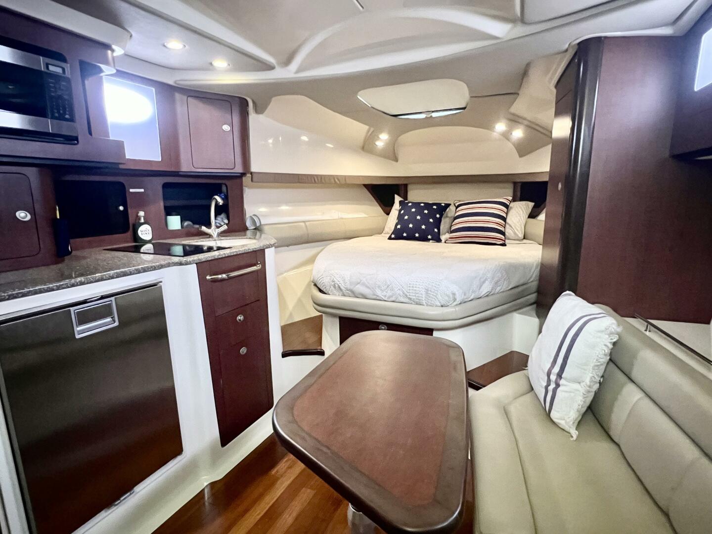 Slide: The Image of Boston Whaler 345 Conquest 2011 - 4820472