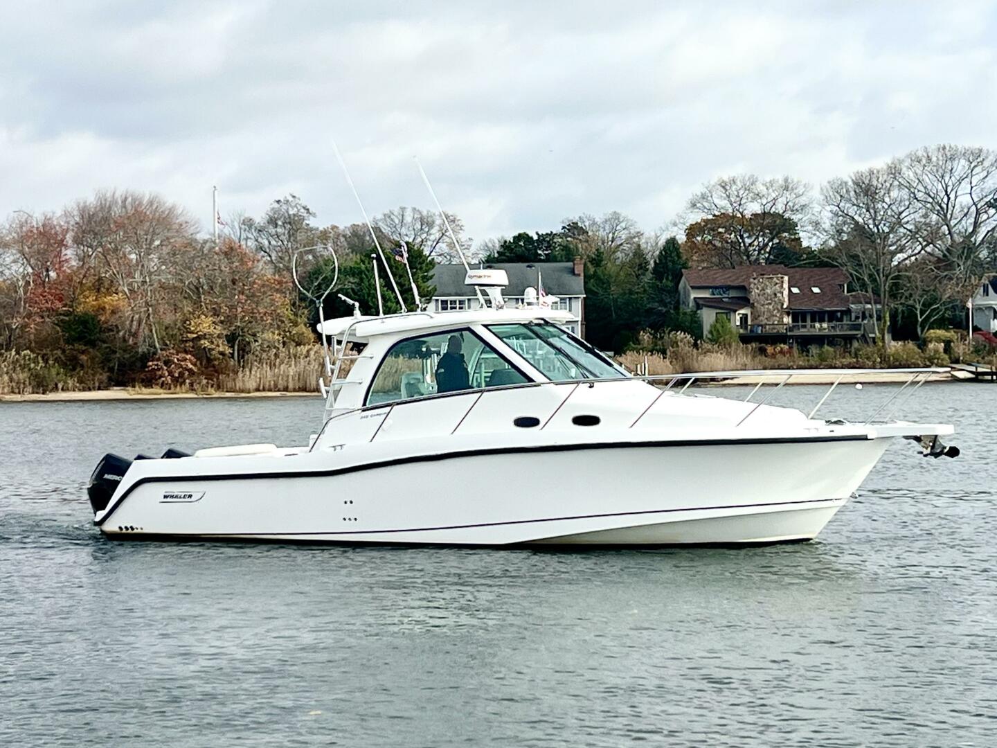 Slide: The Image of Boston Whaler 345 Conquest 2011 - 4820356