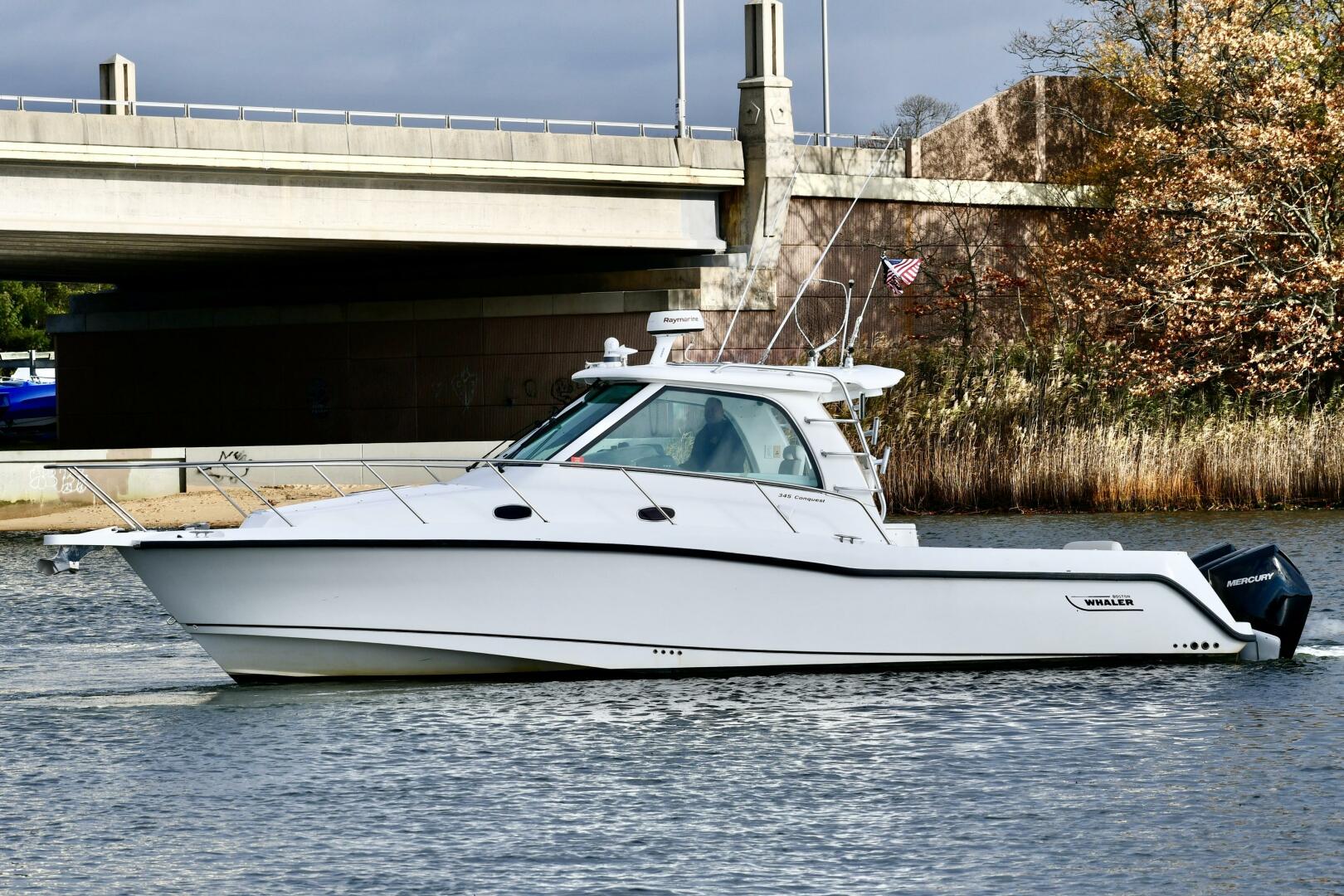 Slide: The Image of Boston Whaler 345 Conquest 2011 - 4820534