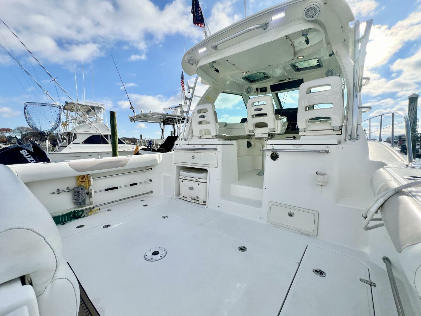 Slide: The Image of Boston Whaler 345 Conquest 2011 - 4820430