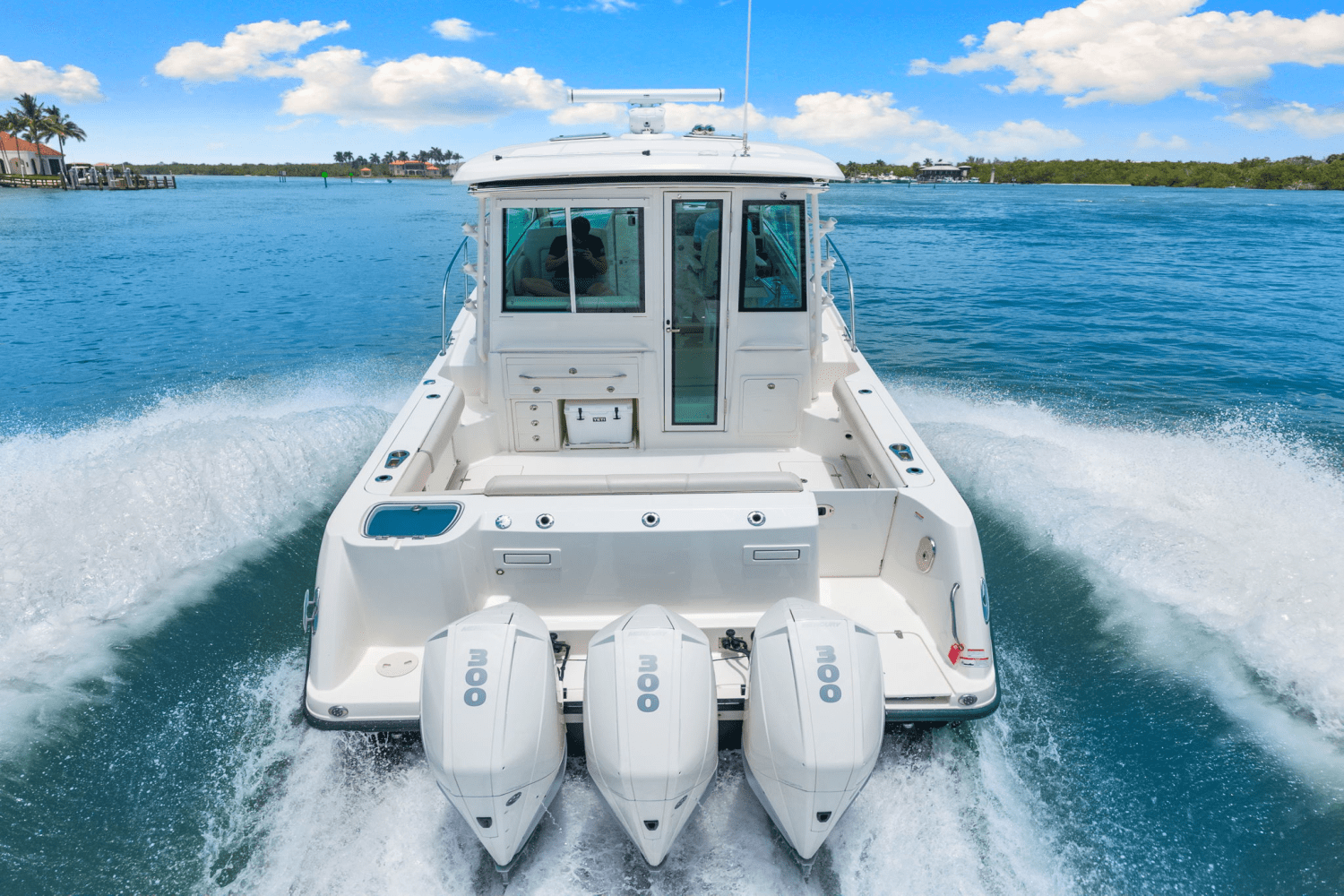Slide: The Image of Boston Whaler 345 CONQUEST 2023 - 13
