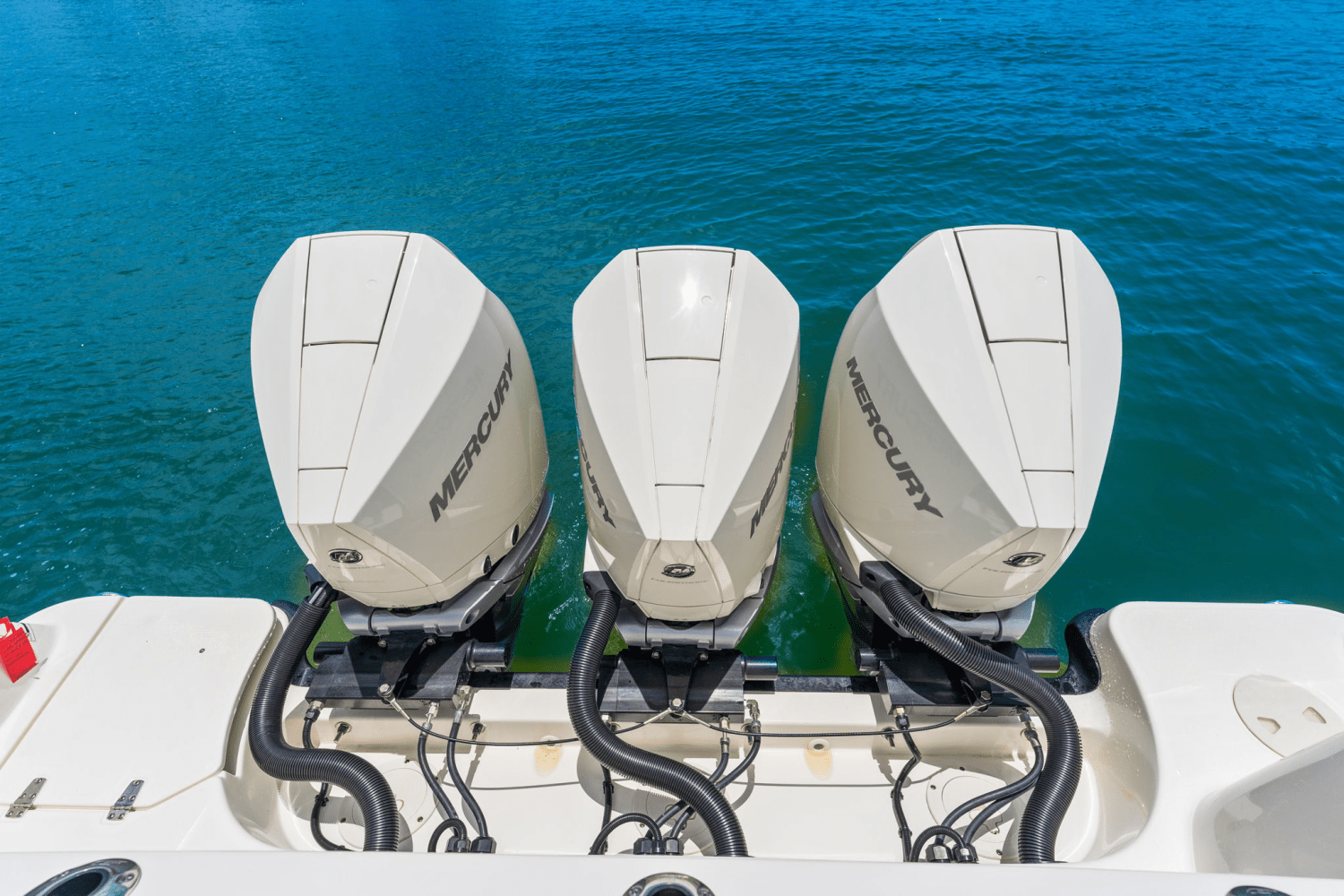 Slide: The Image of Boston Whaler 345 CONQUEST 2023 - 44