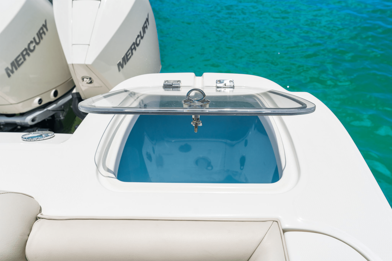 Slide: The Image of Boston Whaler 345 CONQUEST 2023 - 45