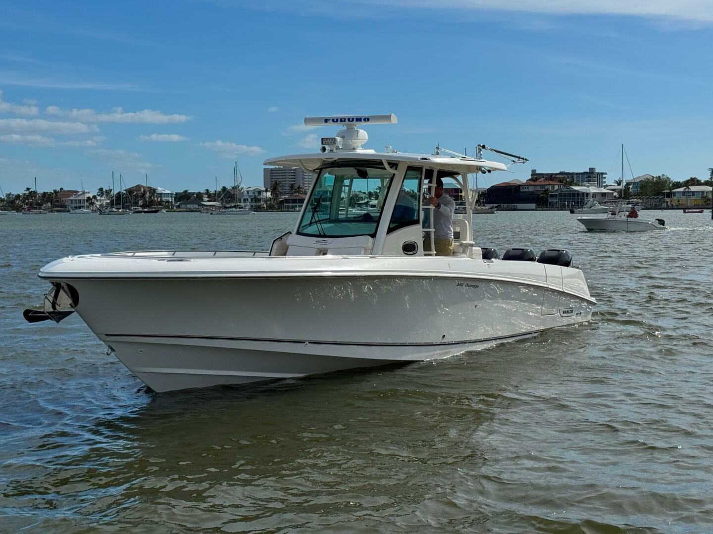Slide: The Image of Boston Whaler 350 Outrage 2015 - 4870262