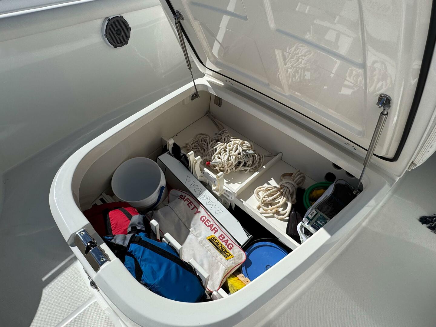 Slide: The Image of Boston Whaler 350 Outrage 2015 - 4870294