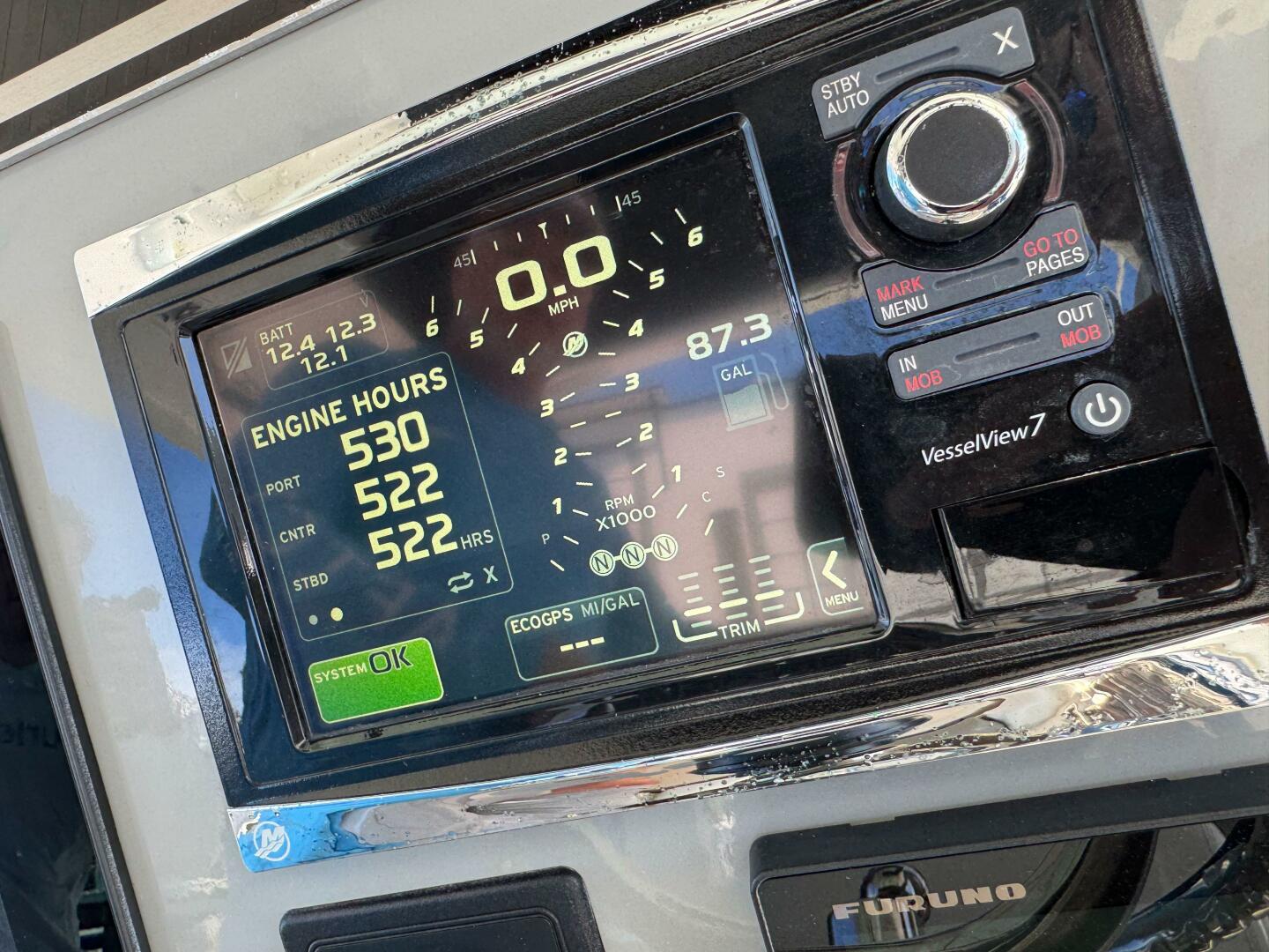 Slide: The Image of Boston Whaler 350 Outrage 2015 - 4870284