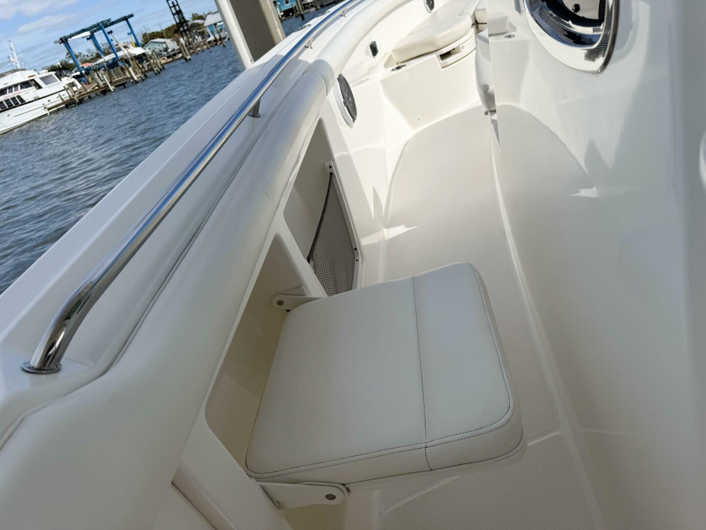 Slide: The Image of Boston Whaler 350 Outrage 2015 - 4870287