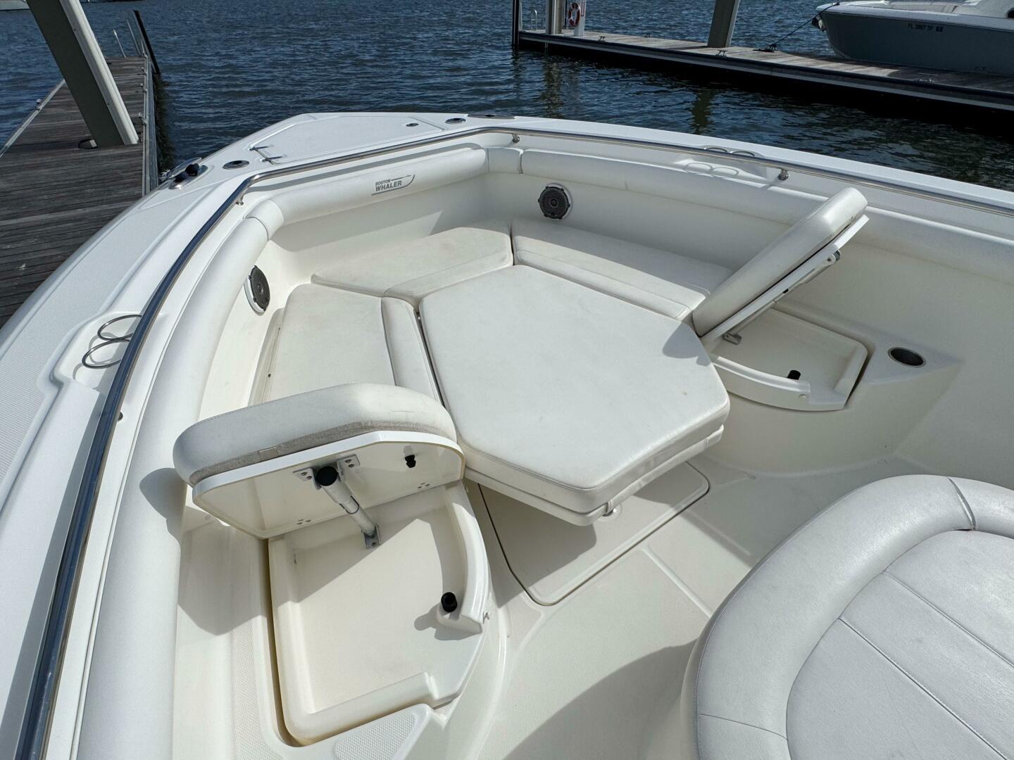 Slide: The Image of Boston Whaler 350 Outrage 2015 - 4870291