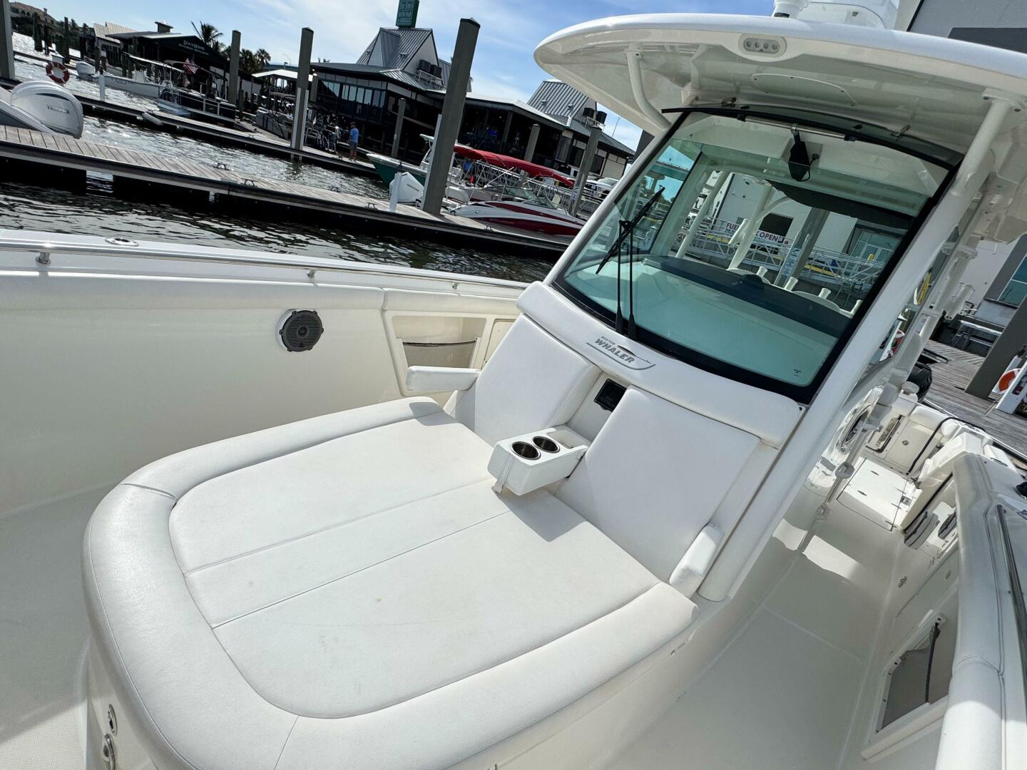 Slide: The Image of Boston Whaler 350 Outrage 2015 - 4870293
