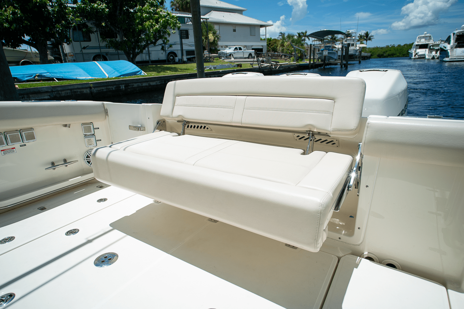 Slide: The Image of Boston Whaler 350 Realm 2018 - 4