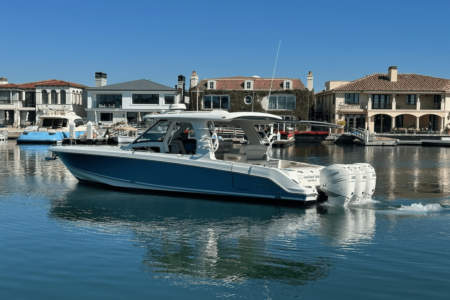 Slide: The Image of Boston Whaler 350 Realm 2019 - 1