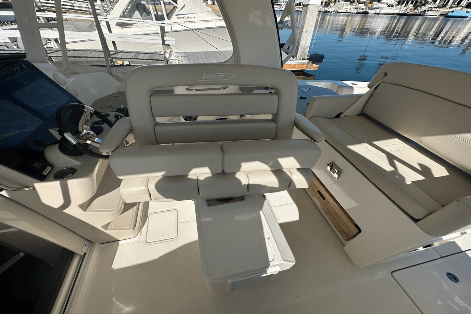 Slide: The Image of Boston Whaler 350 Realm 2019 - 14