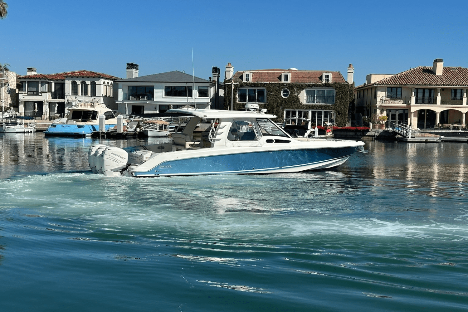 Slide: The Image of Boston Whaler 350 Realm 2019 - 2