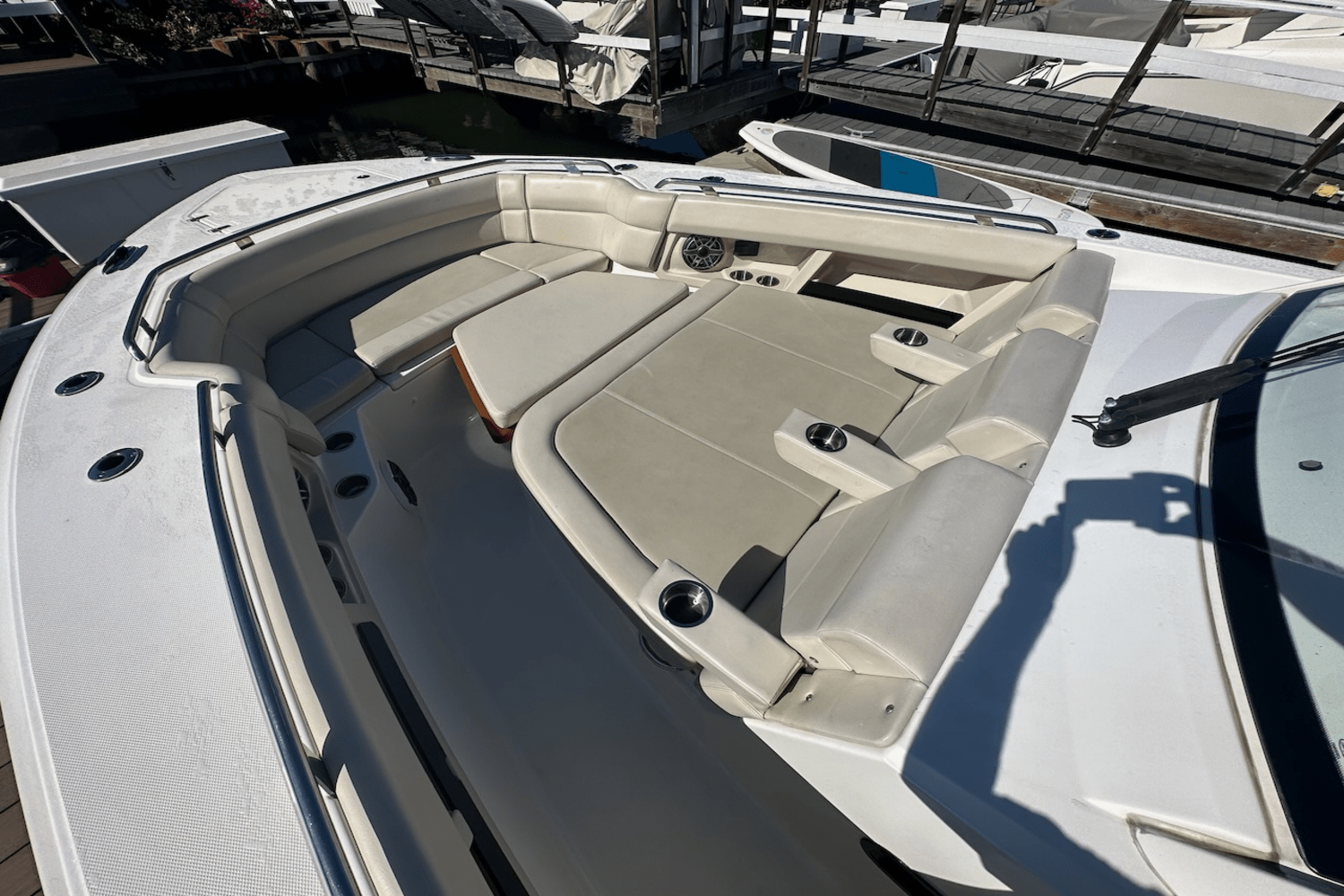 Slide: The Image of Boston Whaler 350 Realm 2019 - 24