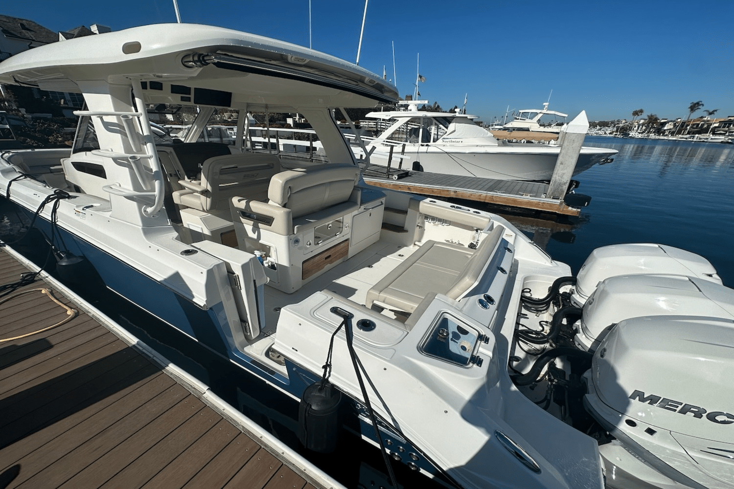 Slide: The Image of Boston Whaler 350 Realm 2019 - 4