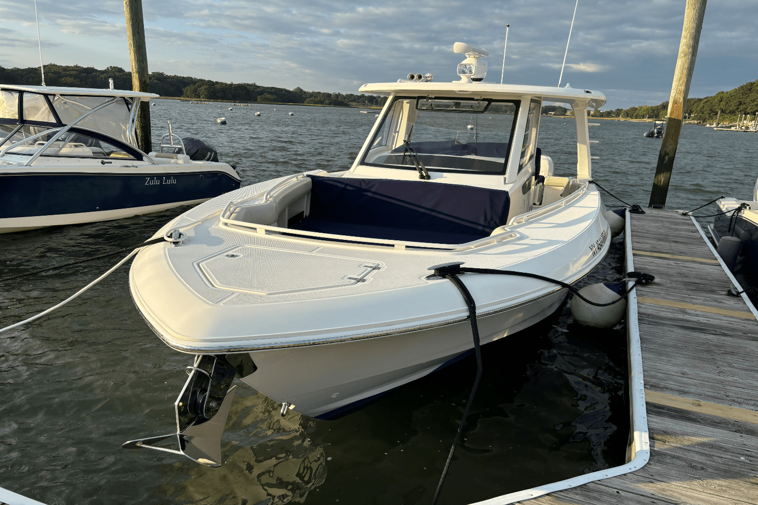 Slide: The Image of Boston Whaler 350 REALM 2020 - 2
