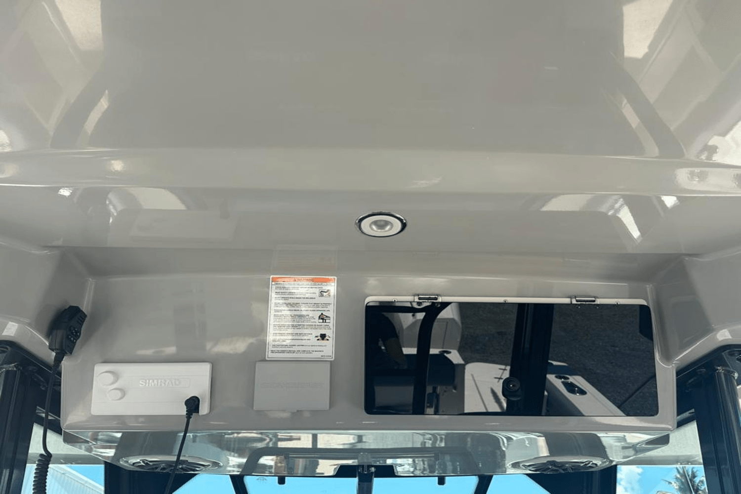Slide: The Image of Boston Whaler 360 Outrage 2025 - 10