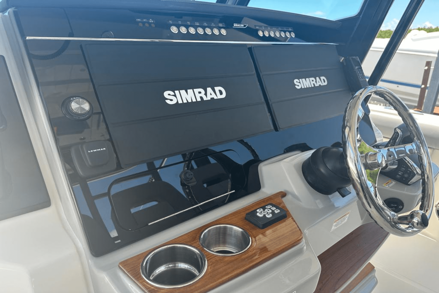 Slide: The Image of Boston Whaler 360 Outrage 2025 - 11