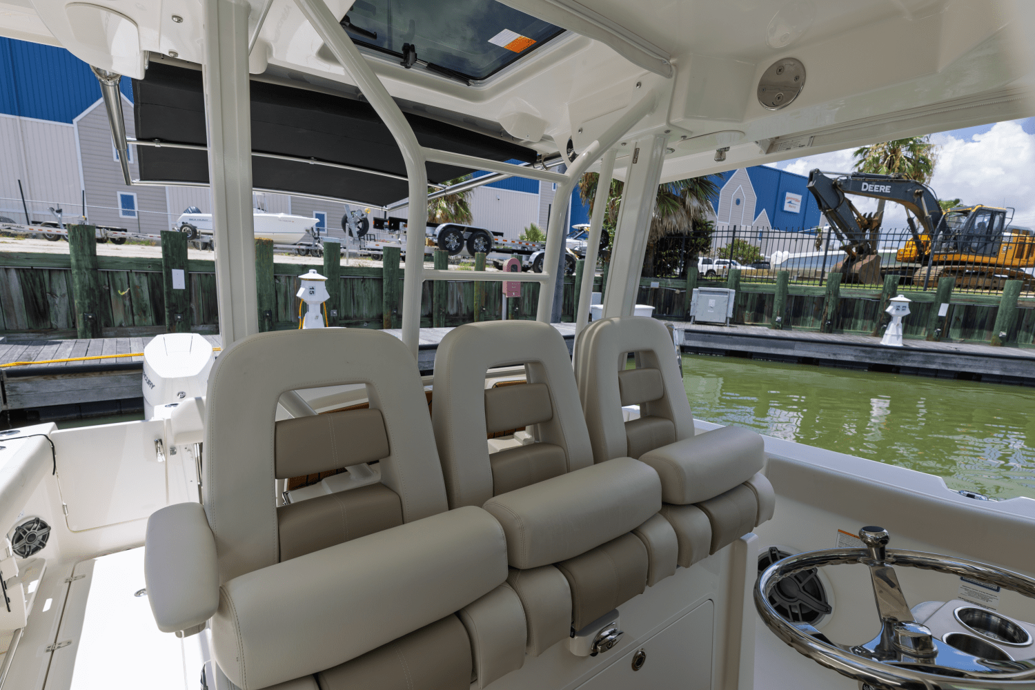 Slide: The Image of Boston Whaler 360 Outrage 2025 - 19