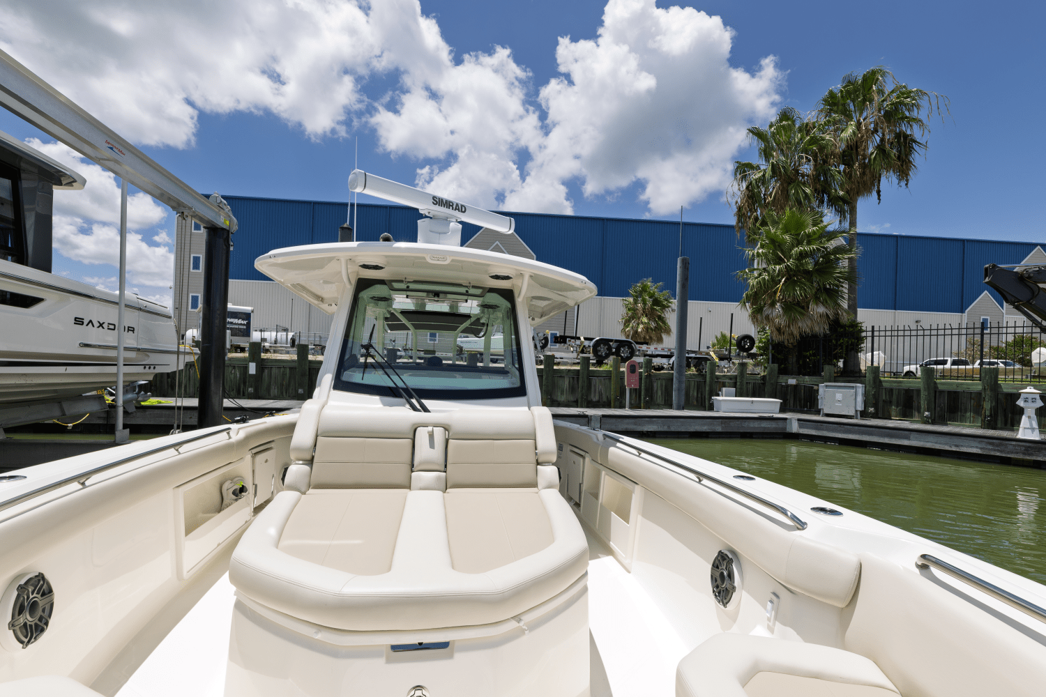 Slide: The Image of Boston Whaler 360 Outrage 2025 - 21