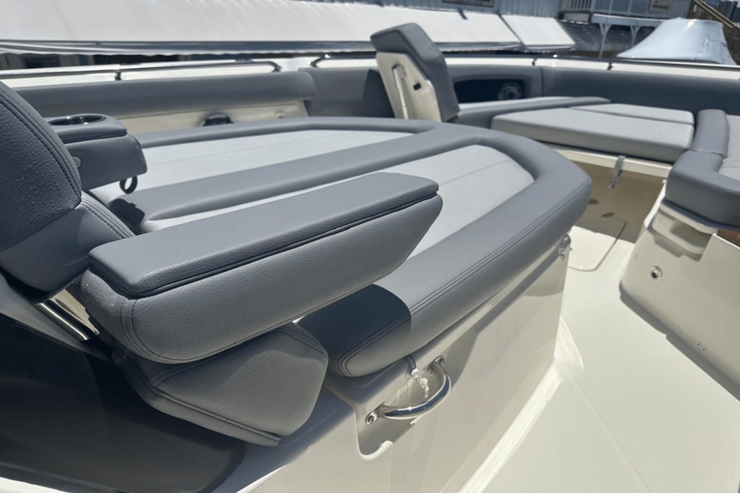 Slide: The Image of Boston Whaler 360 Outrage 2025 - 4