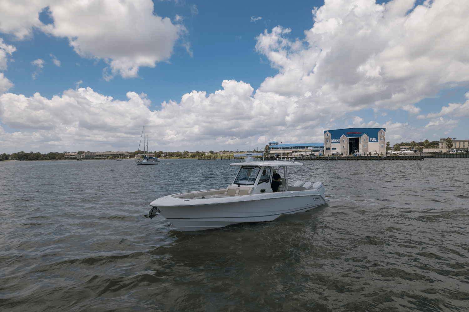 Slide: The Image of Boston Whaler 360 Outrage 2025 - 5