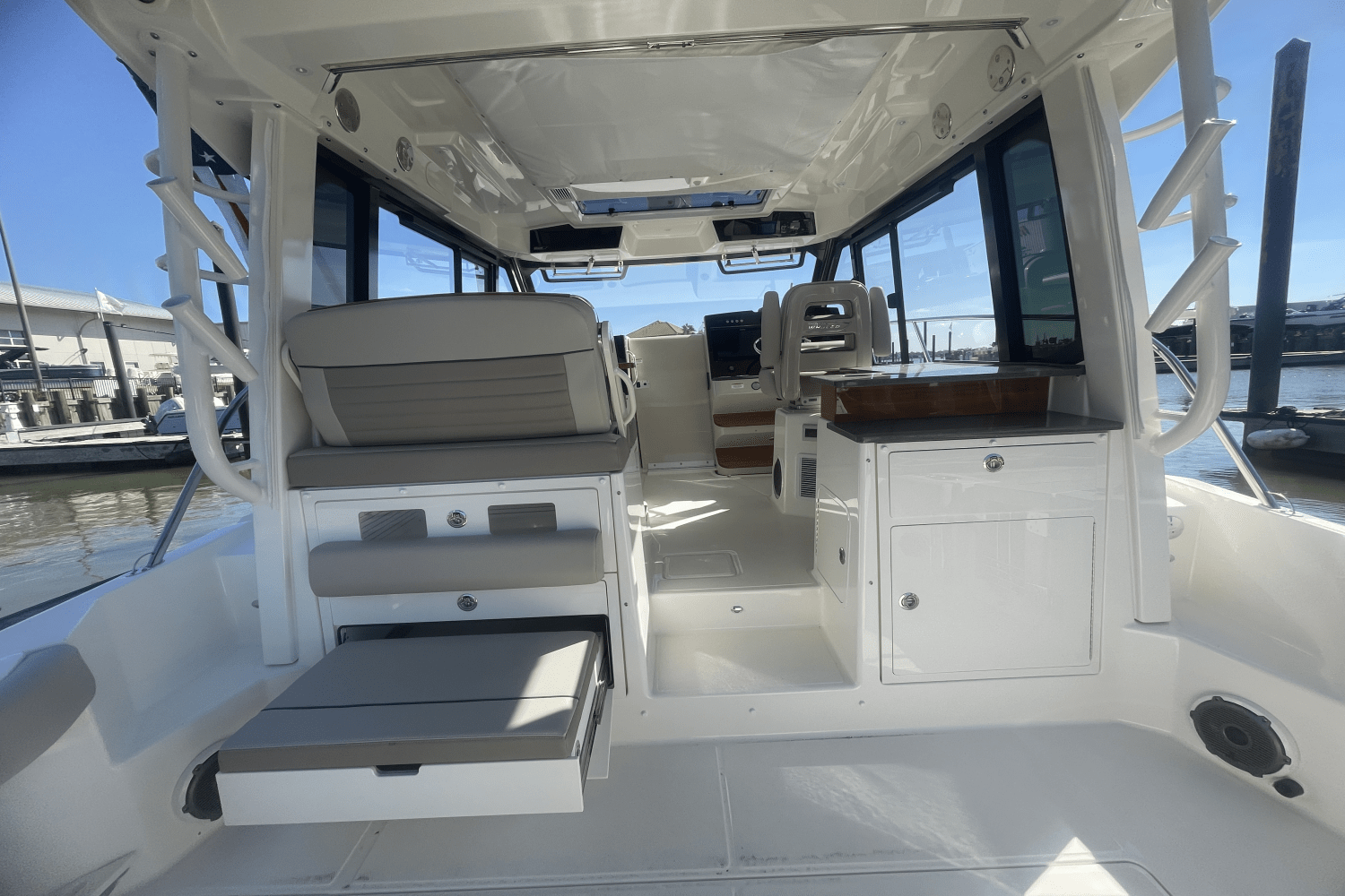 Slide: The Image of Boston Whaler 365 Conquest 2025 - 10