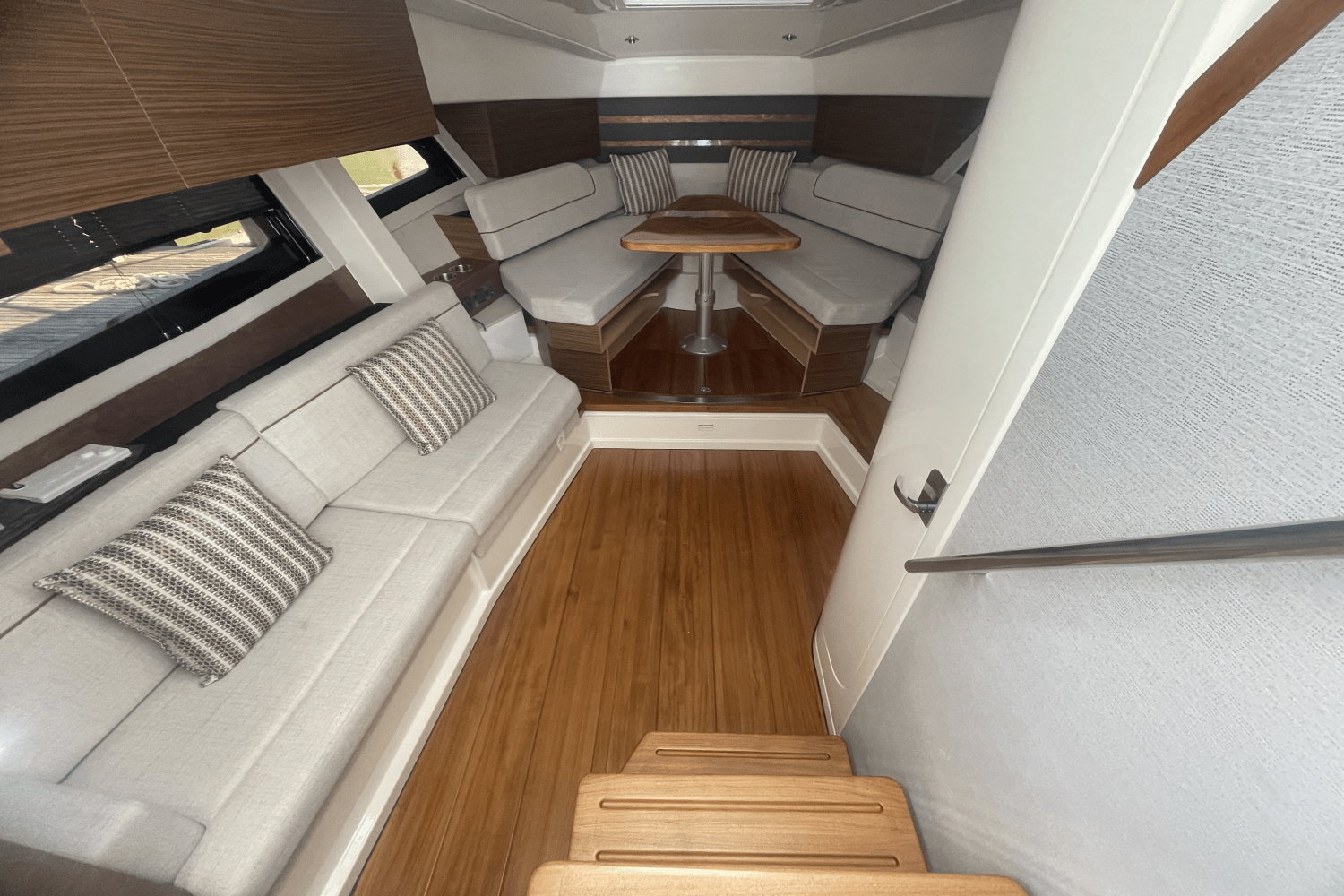 Slide: The Image of Boston Whaler 365 Conquest 2025 - 13