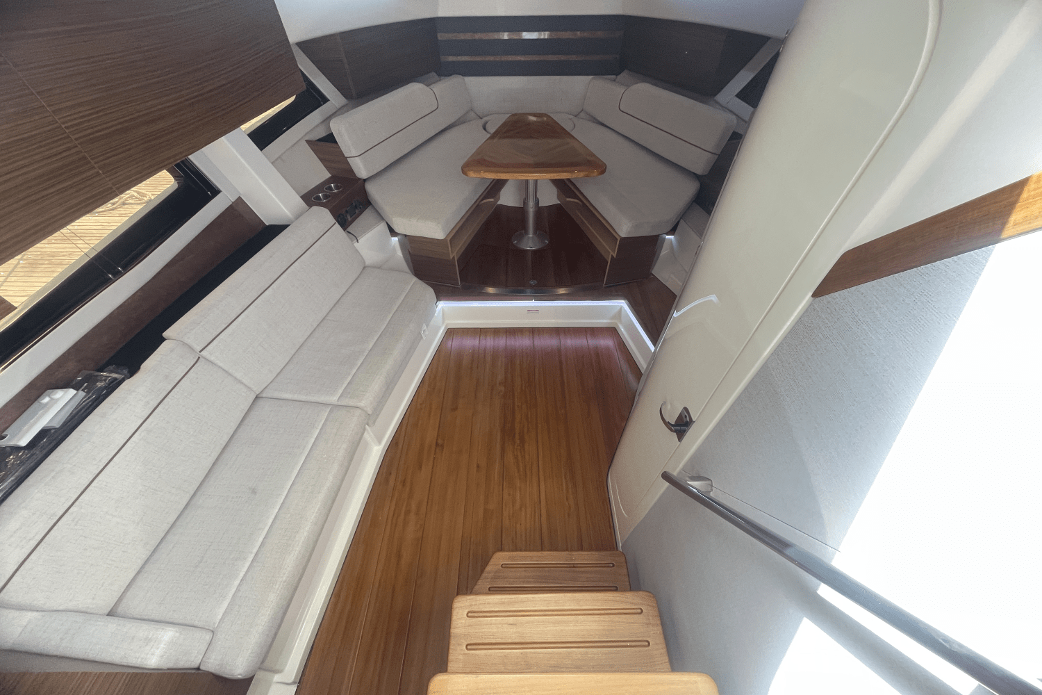 Slide: The Image of Boston Whaler 365 Conquest 2025 - 16