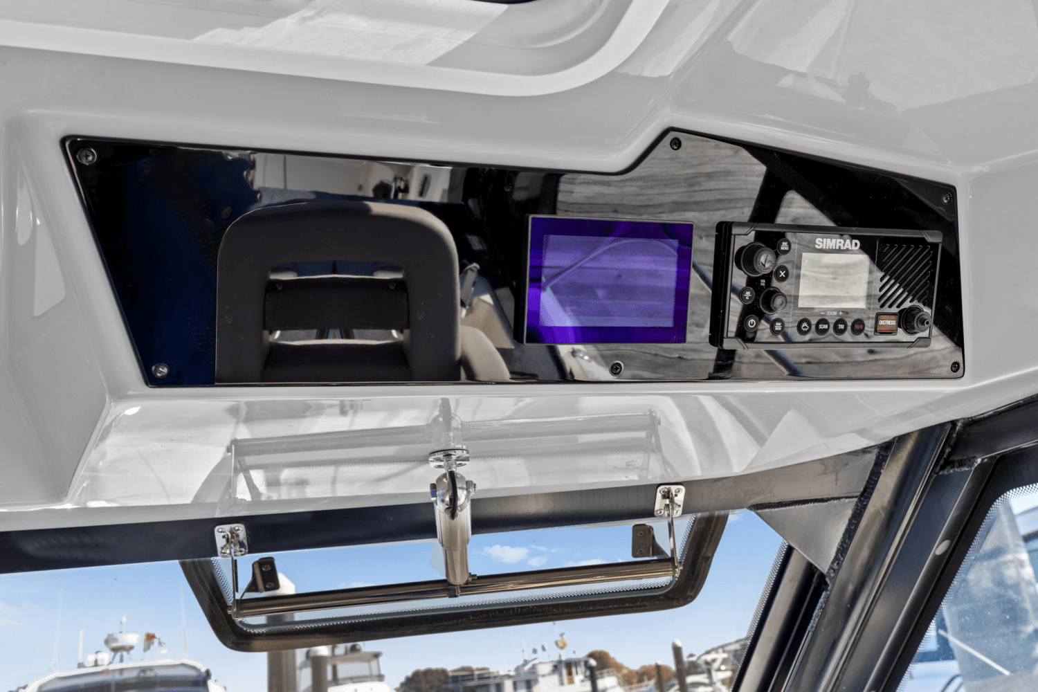 Slide: The Image of Boston Whaler 365 Conquest 2025 - 34