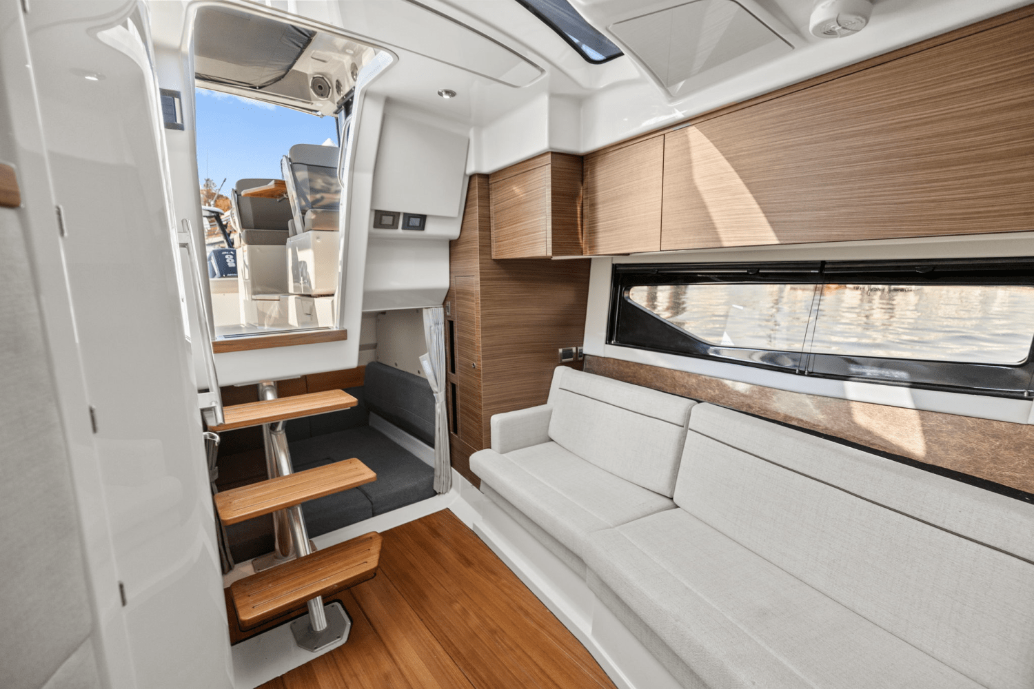 Slide: The Image of Boston Whaler 365 Conquest 2025 - 50