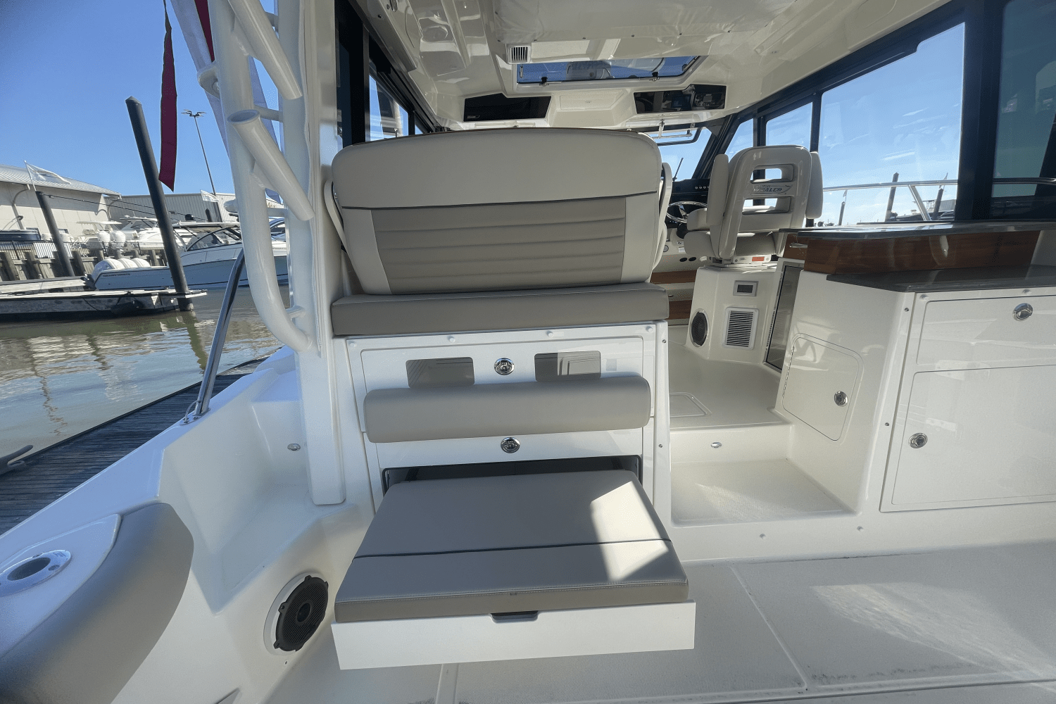 Slide: The Image of Boston Whaler 365 Conquest 2025 - 9