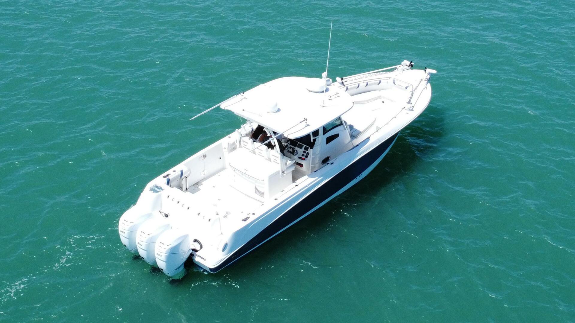 Slide: The Image of Boston Whaler 370 Outrage 2010 - 5347380