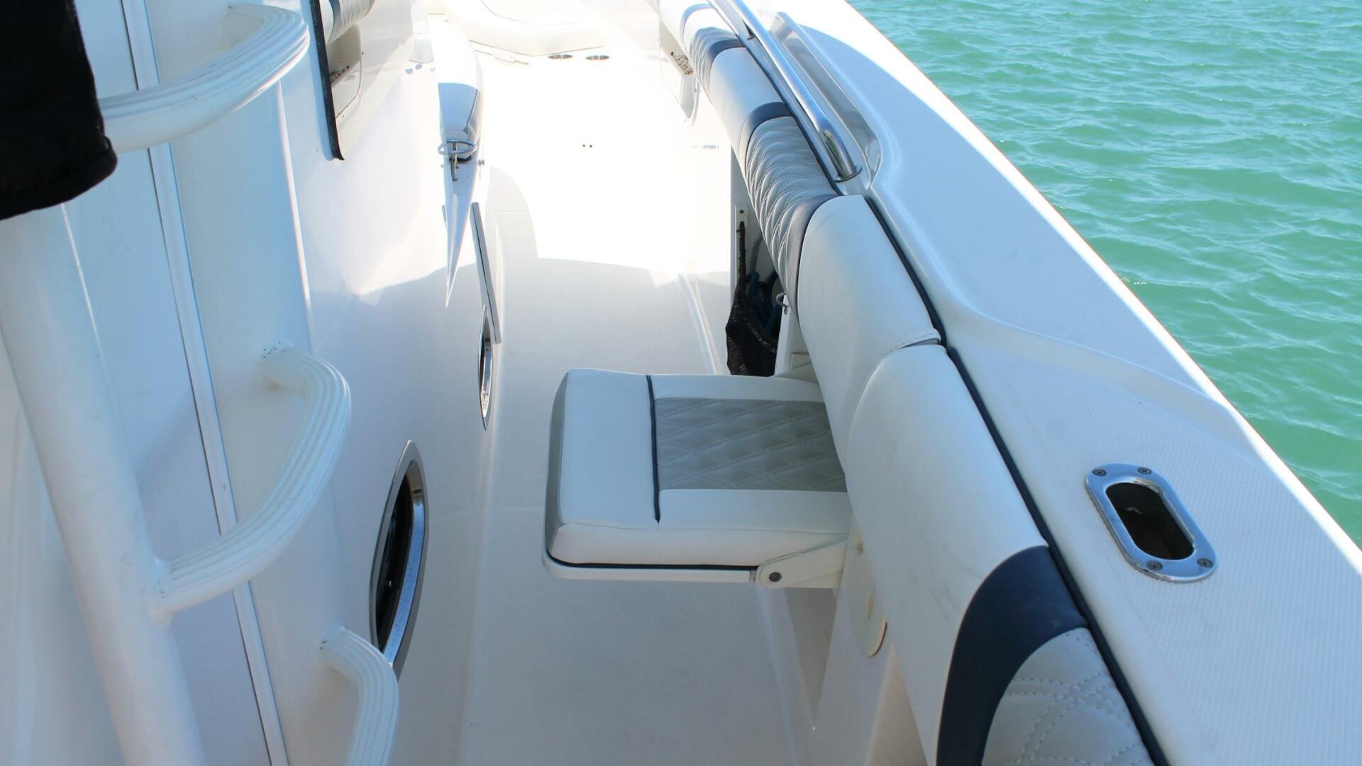Slide: The Image of Boston Whaler 370 Outrage 2010 - 5347337