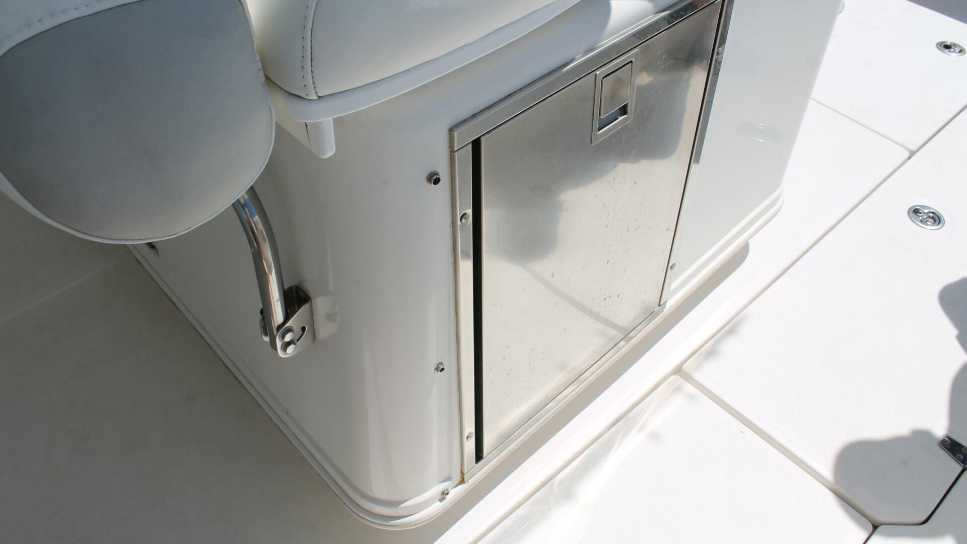 Slide: The Image of Boston Whaler 370 Outrage 2010 - 5347397
