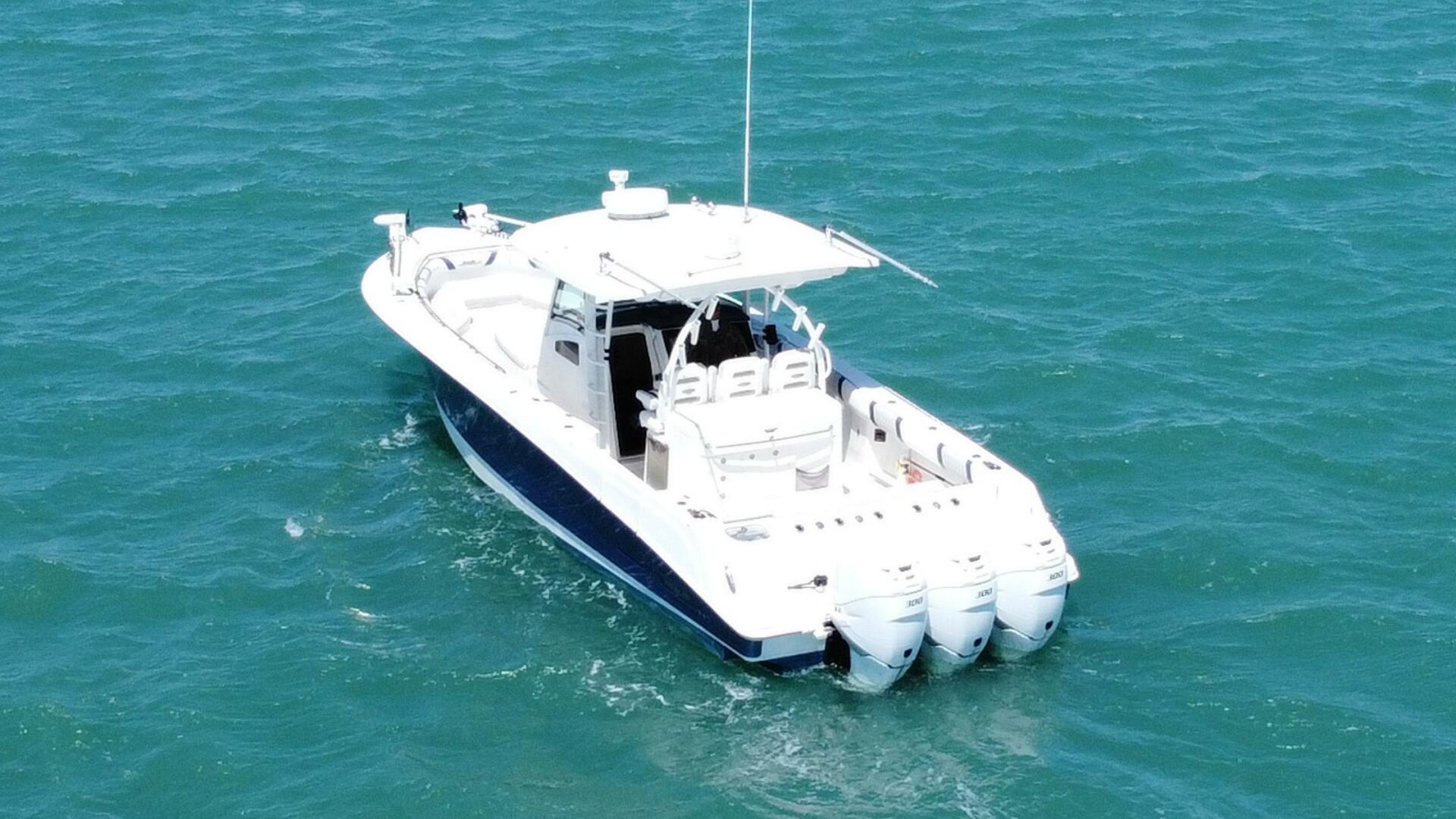 Slide: The Image of Boston Whaler 370 Outrage 2010 - 5347382