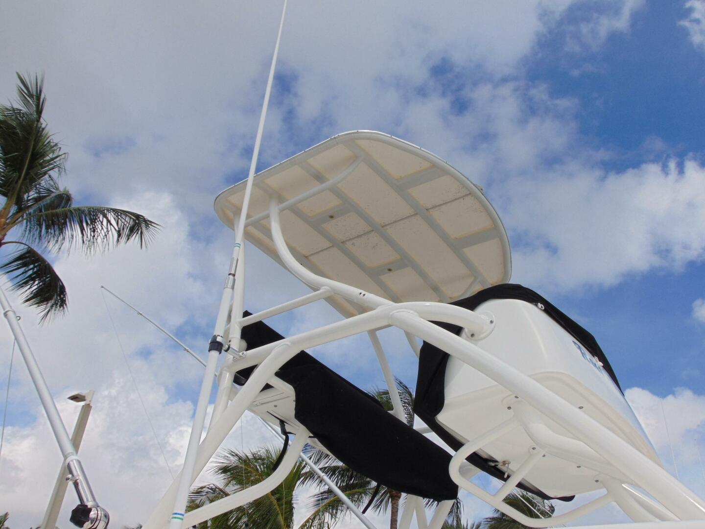 Slide: The Image of Boston Whaler 370 Outrage 2013 - 4739611